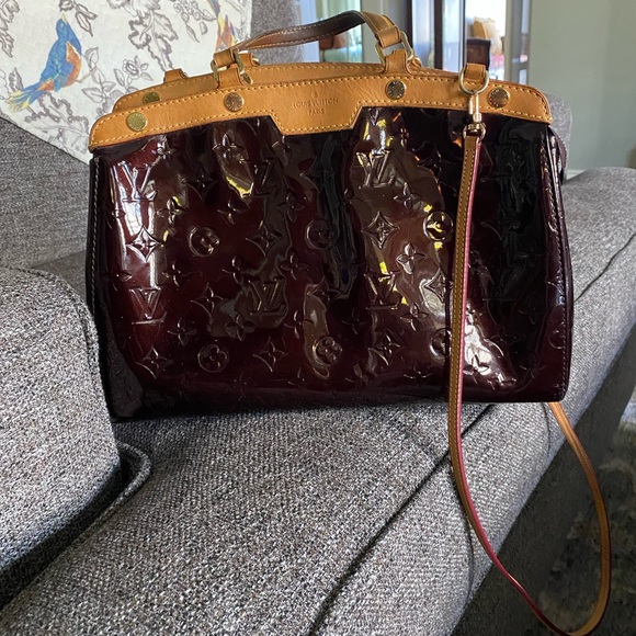 Louis Vuitton Burgundy-Wine and 
Shoulder Bag Authentic Vernis Brea MM Amarante - Picture 1 of 7